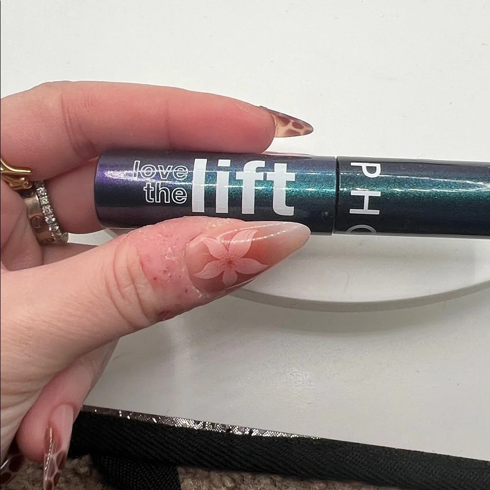 Set of 4 Mini Mascaras